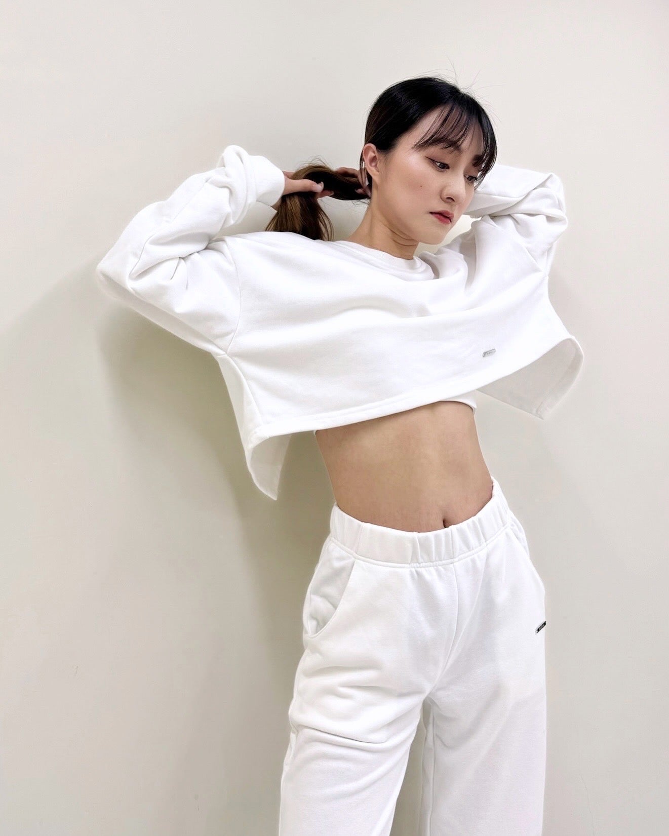Bilingual Open-back Sweatshirt