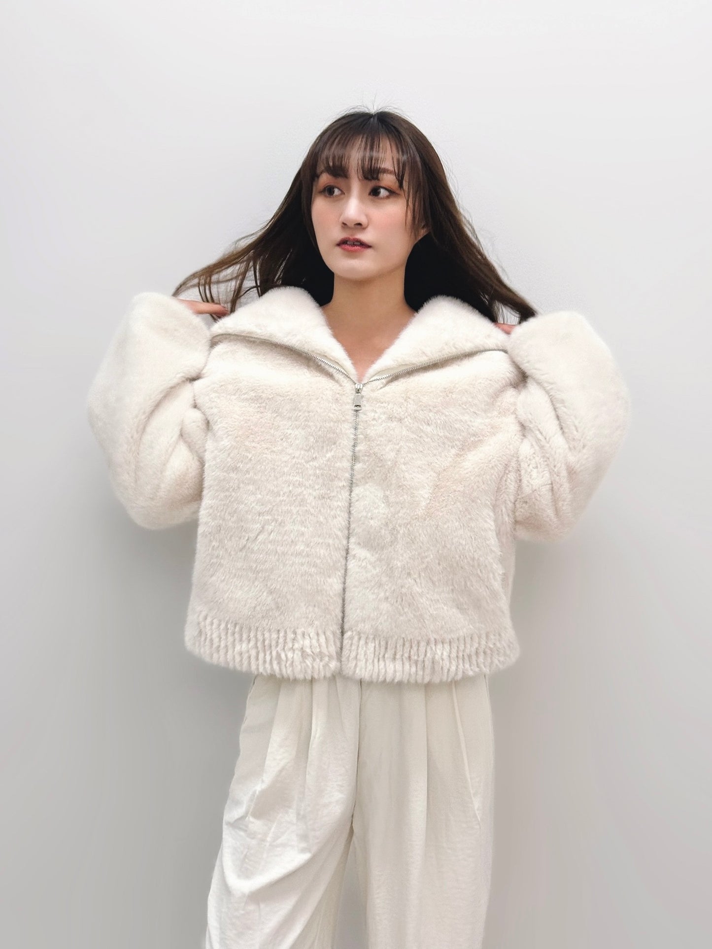 [PREMIUM] Opalite Athluxe Faux Fur Jacket