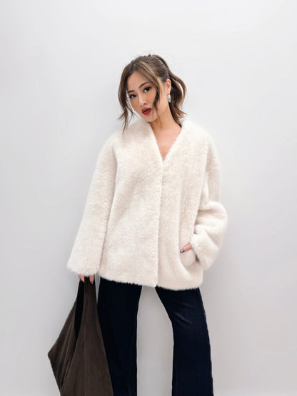 [PREMIUM] Snow Smasher Faux Fur Jacket