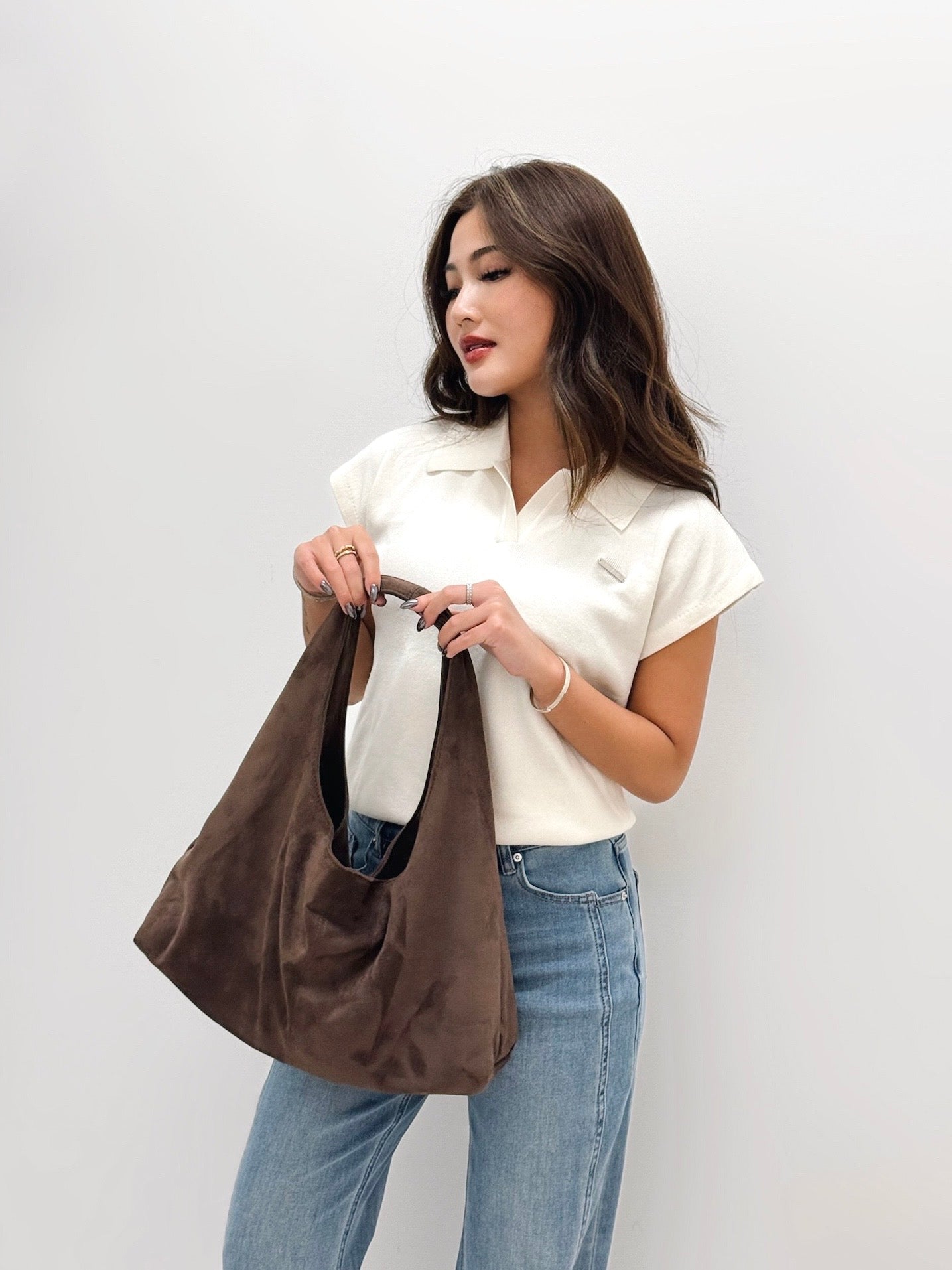 HK$1,200 滿額禮 👜 Suede Handbag