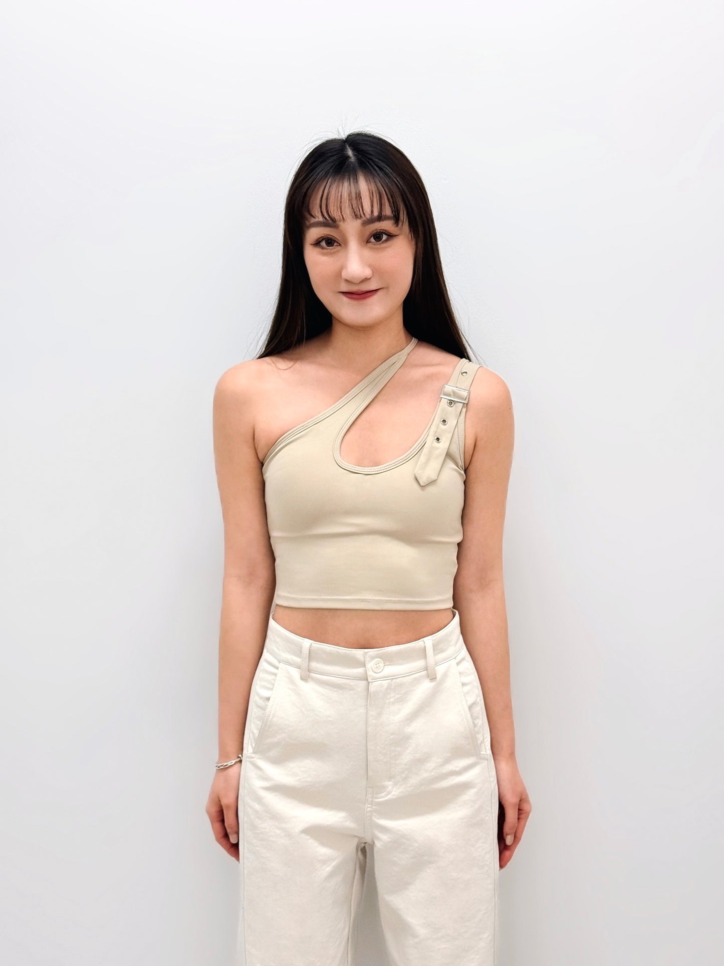 Rebel Buckle One-shoulder Sports Bra