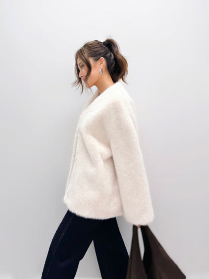 [PREMIUM] Snow Smasher Faux Fur Jacket